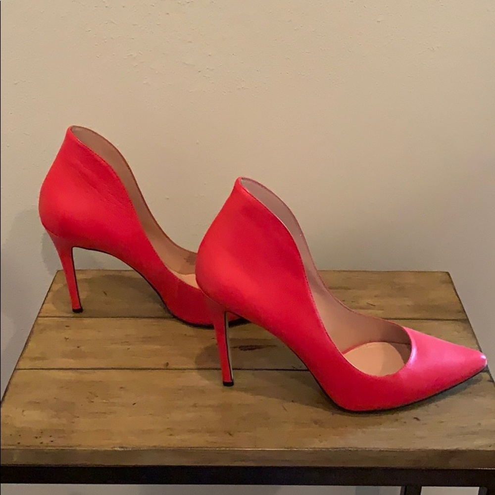 ENZO ANGIOLINI red pumps perfect for the holiday or any day!